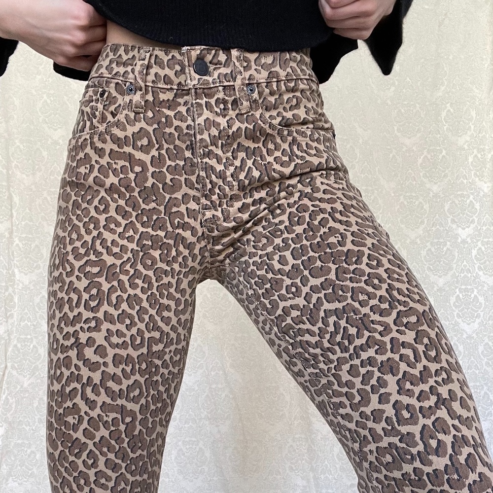 High Waisted Leopard Jeans